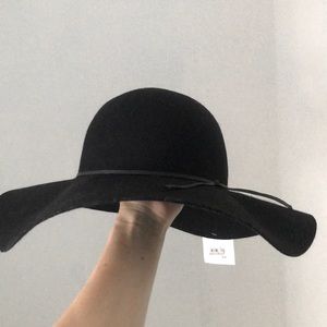 NWT BP  black hat